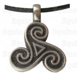 Celtic pendant –  Triskell